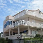 Appartement In With Sea View, Terrace, Air Conditioning, W-lan *