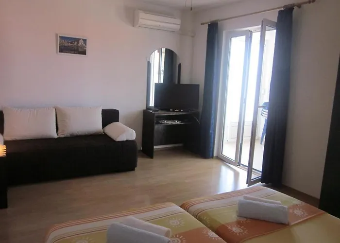In With Sea View, Terrace, Air Conditioning, W-lan Apartment Hvar Town