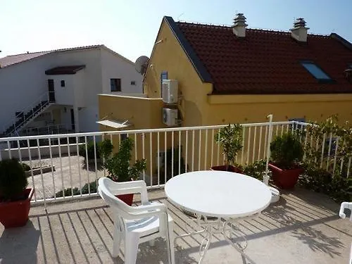 Διαμέρισμα In With Sea View, Terrace, Air Conditioning, W-lan Χβαρ