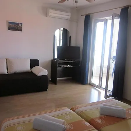 In With Sea View, Terrace, Air Conditioning, W-lan Lägenhet Hvar Town